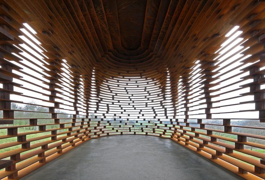 Draw-Planet-Gijs-Van-Vaerenbergh-2