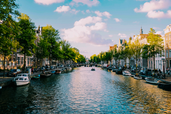 adrien-olichon-QRtym77B6xk-unsplash (1)