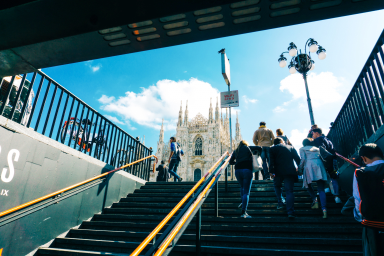 andrey-andreev-kHf-6zlim1A-unsplash