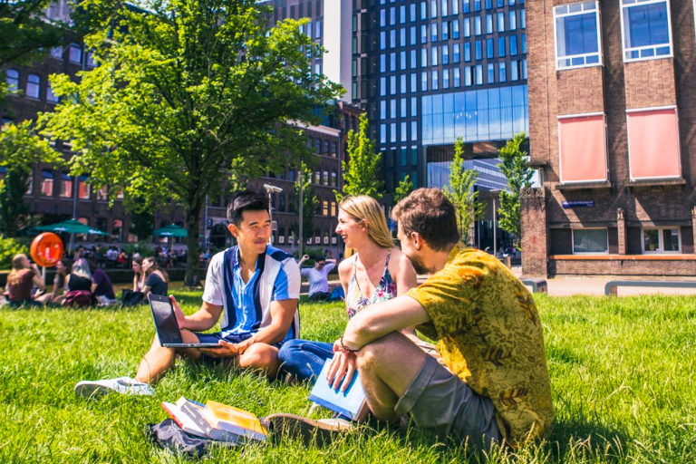 2-Snímek obrazovky 2022-02-22 v 21.38.49