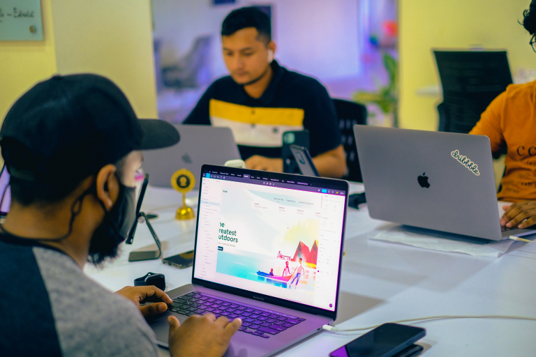 ofspace-digital-agency-DKGv0wqKaL4-unsplash